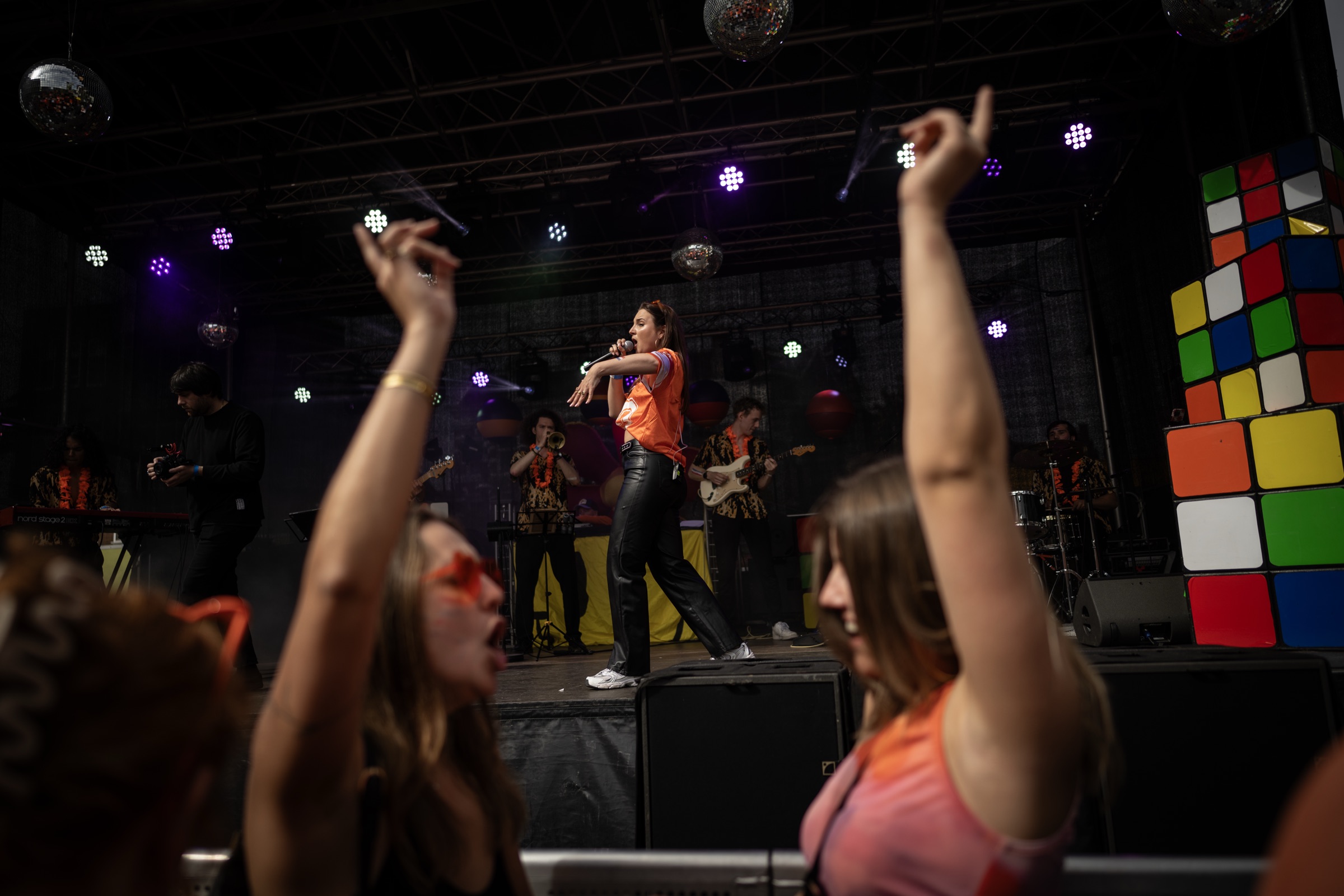 Benga Band Kingsday performance