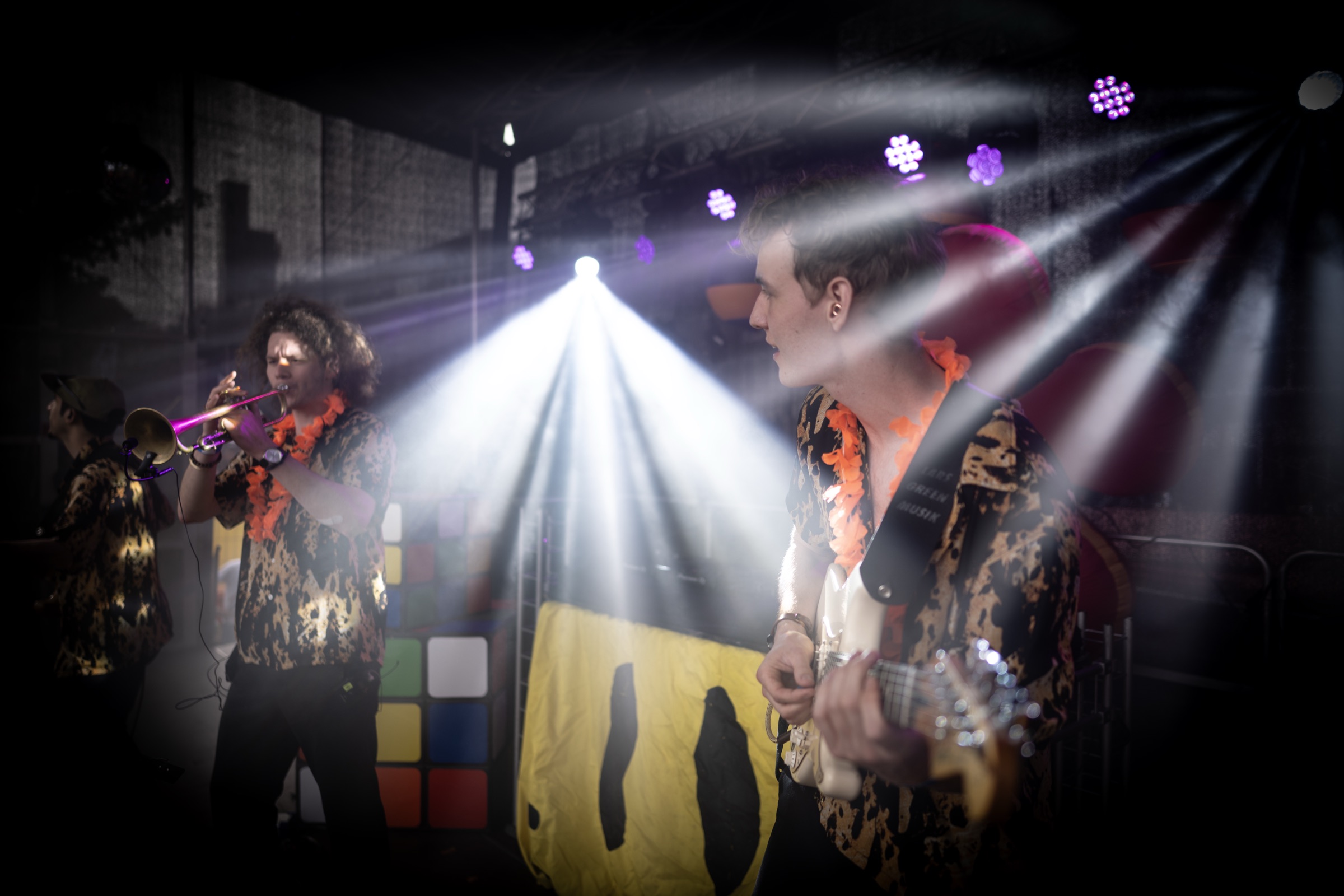 Benga Band Kingsday stage lights